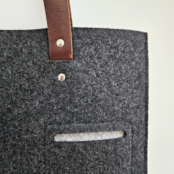 NWOT Graf Lantz merino wool tote / laptop or document sleeve - Picture 9 of 9